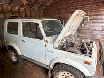 Suzuki Sierra