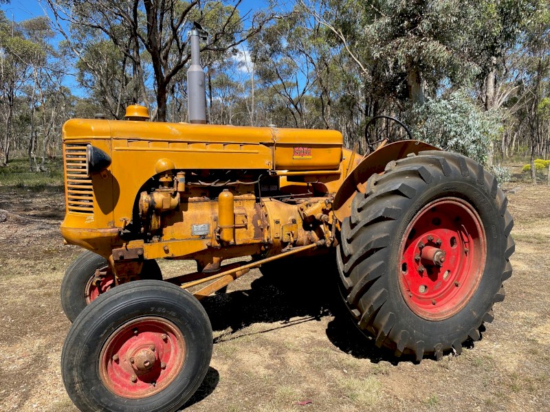 1949 Minneapolis Moline UTS Tractor