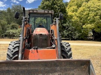 2001 Massey Ferguson 6290 Tractor with Challenge 3831 Loader