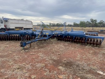2001 Grizzly 92 Field Boss Offset Disc