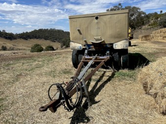 Tri Dog tipping trailer 