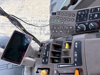 2011 John Deere 8335R Tractor