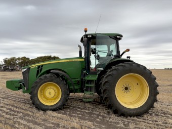 2011 John Deere 8335R Tractor