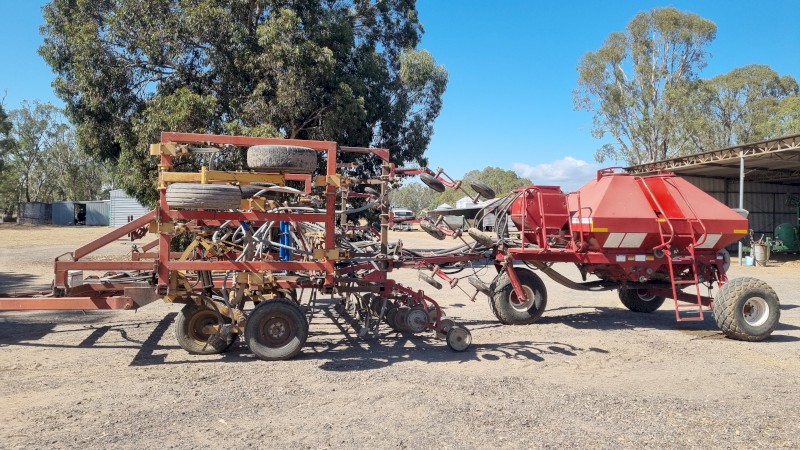 Morris 6130 Air Seeder Cart