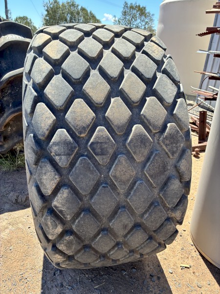 BKT 28L-26 Turf Tyre