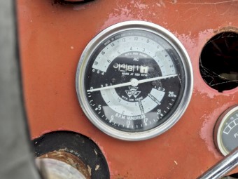 Massey Ferguson 135 Tractor