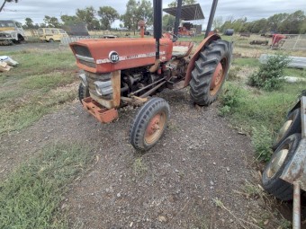 Massey Ferguson 135 Tractor