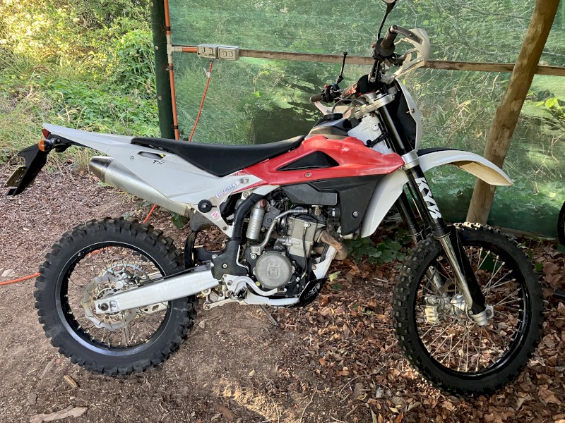 Husquvarna TE 310 Motorbike