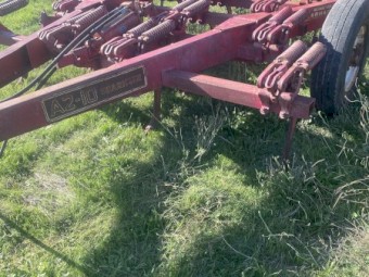International 21 Tyne Scarifier