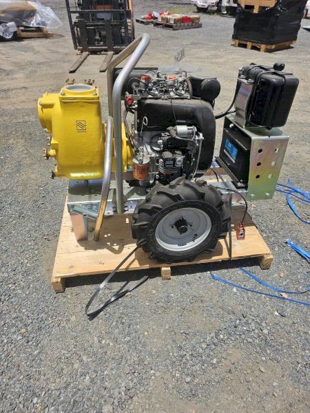 New VAR Varisco 4-159 Portable 4 inch Pump for Dewatering