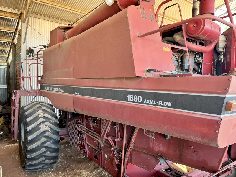 1992 Case IH 1680 Header with Front