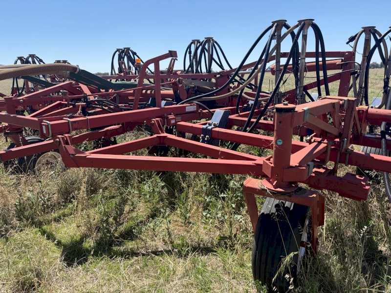 2004 Morris Concept 2000 Seeder Bar