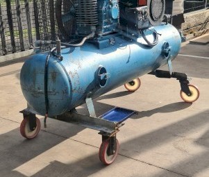 Pilot Air Heavy-Duty Diesel Compressor | Hatz 2-Cylinder | Martinson Tank