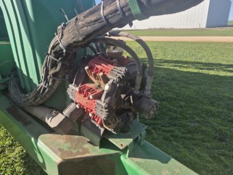2016 Goldacres Prarie  8536 Pro Boom Spray