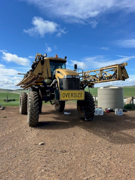 2013 Croplands 1300B Rogator Self Propelled Sprayer