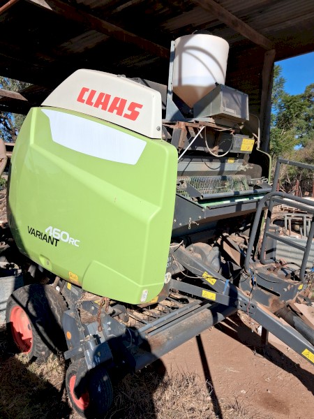 2017 Claas 460 Rotocut Round Baler