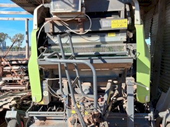2017 Claas 460 Rotocut Round Baler