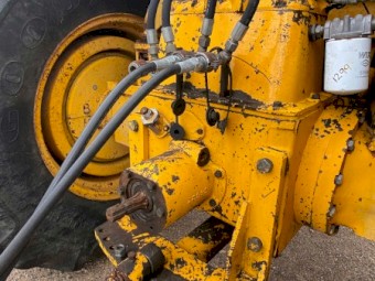 1977 Chamberlain 4280 Tractor