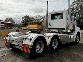 2018 Mack Superliner Day Cab