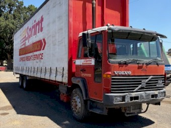 1998 Volvo FL6 Curtianside 