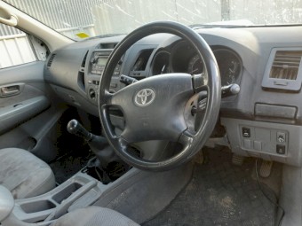2005 Toyota Hilux Diesel Ute with Steel Tray