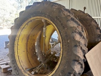 John Deere R4045/4060/616 SP Sprayer 480/80R50 Duals