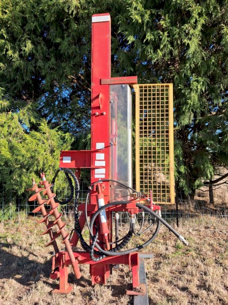 Farmforce Series 5 Post Driver