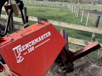 Trenchmaster 150 Trencher