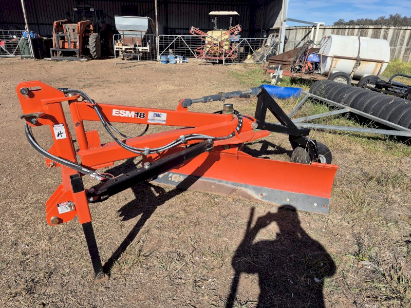Challenge ESM18 Hydraulic Grader Blade
