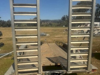 2005 G & C Manufacturing Plant Trailer