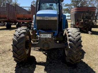 New Holland 8670 FWA Cab Tractor