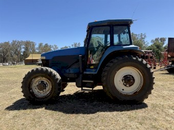 New Holland 8670 FWA Cab Tractor
