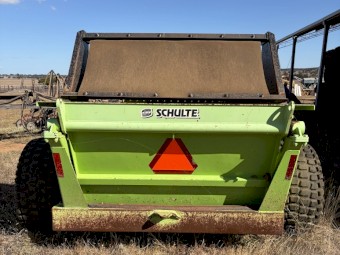 Schulte 2500 Giant Rock Picker