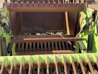 Schulte 2500 Giant Rock Picker