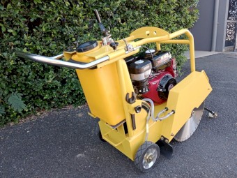 15HP Roadsaw 20" Electric Start