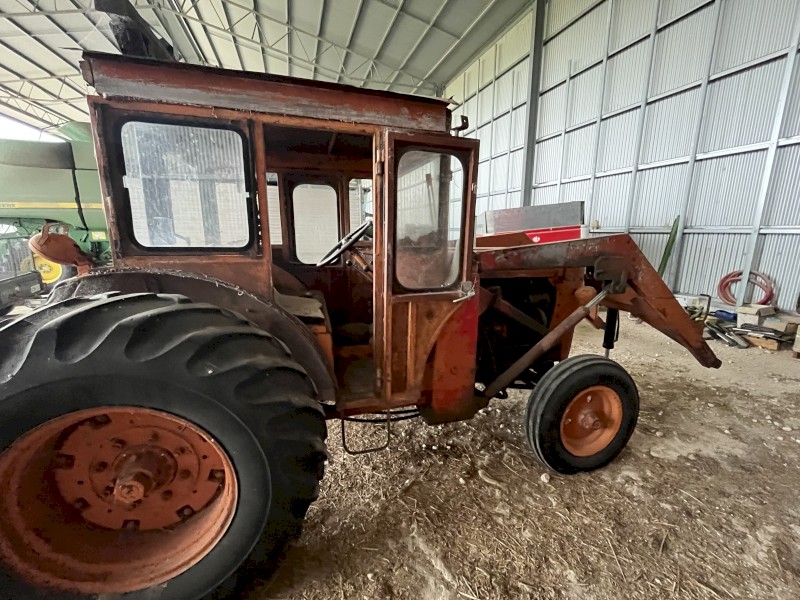 Chamberlain Champion 9G Tractors x 2