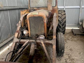 Chamberlain Champion 9G Tractors x 2