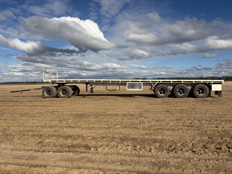 1974 McGrath 45ft Flat Top Trailer And Dolly