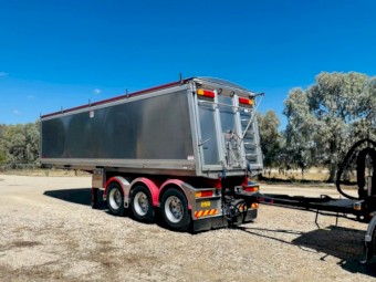 2023 MaxiTrans/Lusty EMS Chassis Tippers with Tri Dolly