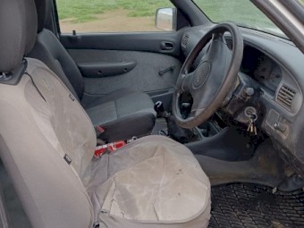 2006 Ford Courier