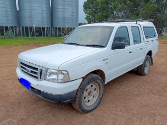 2006 Ford Courier