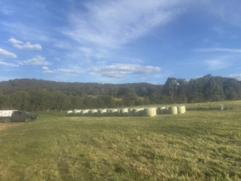 70 x Silage Round Bales Wangaratta/Benalla
