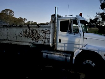 1995 Freightliner FL112 Bogie Tipper