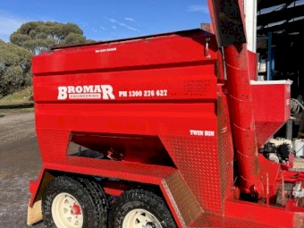 Bromar Sheep Feeder