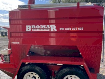 Bromar Sheep Feeder