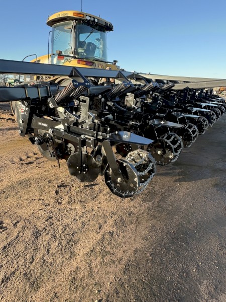 Kuhn Gladiator Strip till