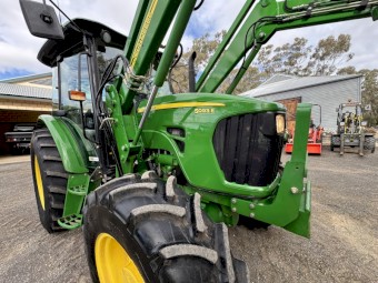 John Deere 5093E Cab Tractor