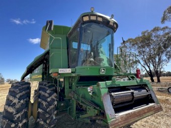 John Deere 9750 STS Header with Front and Trailer