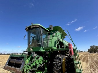 John Deere 9750 STS Header with Front and Trailer
