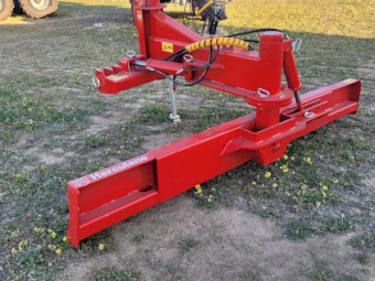 Herculano 3 Metre, Hydraulic Levelling Blade.